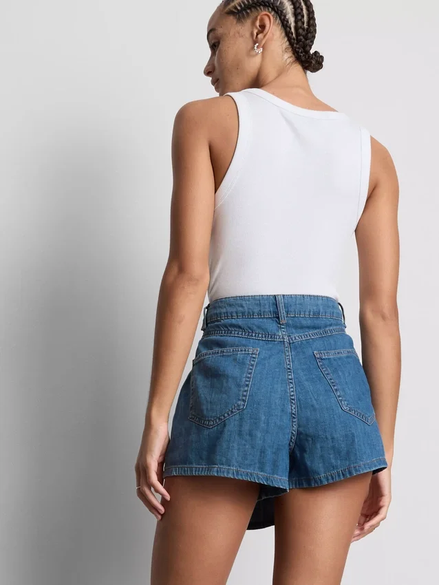 Asymmetrisk wrap-skort i bomuldsdenim