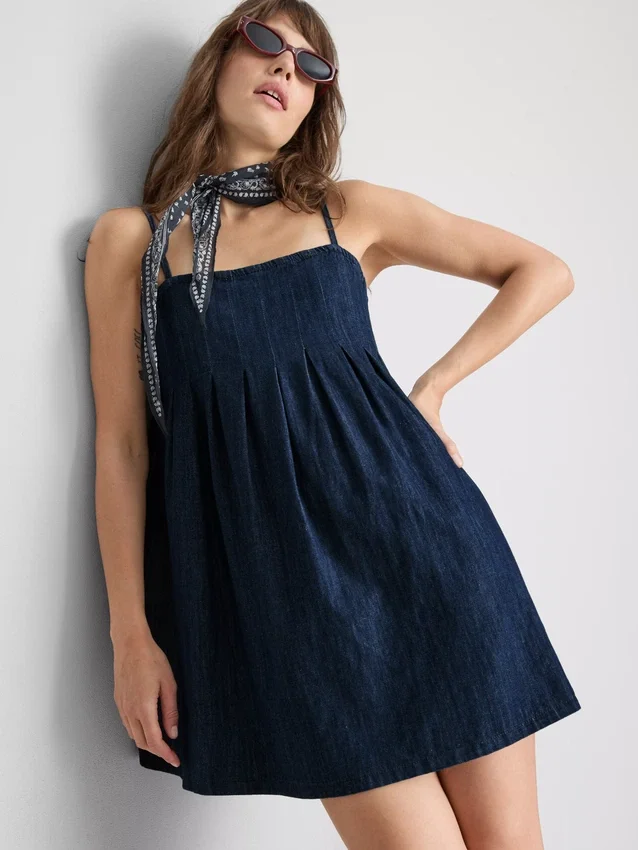 Babydoll-minikjole i bomuldsdenim