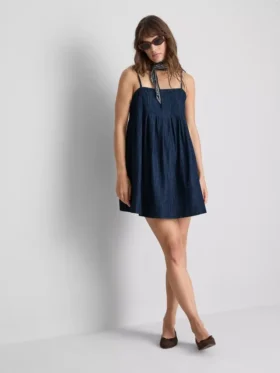 Babydoll-minikjole i bomuldsdenim