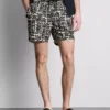 Badeshorts med abstrakt print