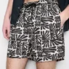 Badeshorts med abstrakt print