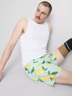 Badeshorts med citronprint