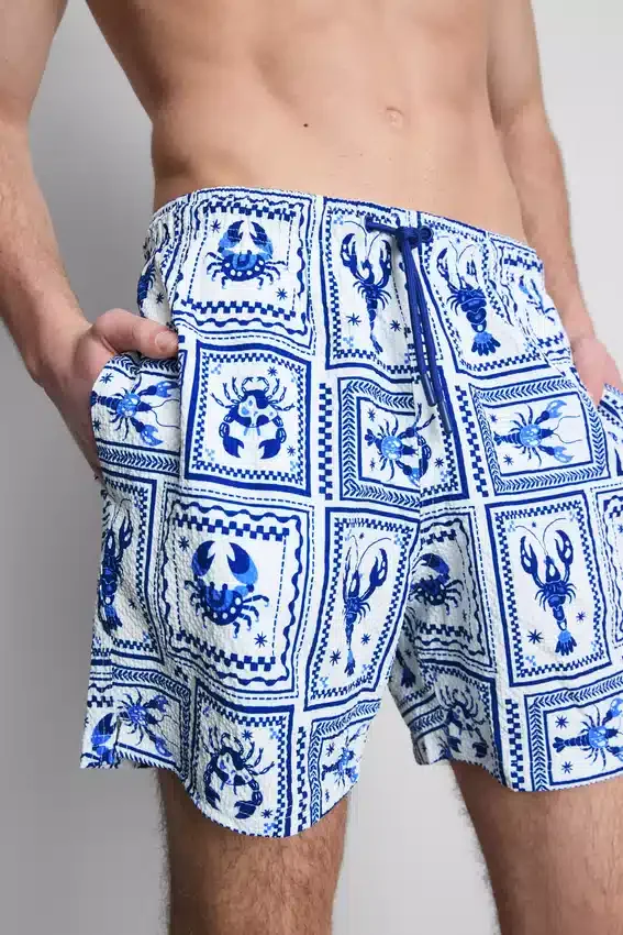 Badeshorts med middelhavsflisestruktur