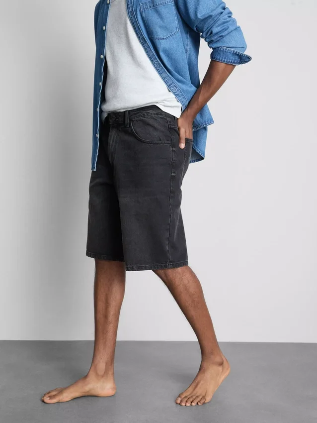 Baggy denimshorts med mellemhøj talje