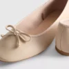 Ballerinasko i imiteret læder