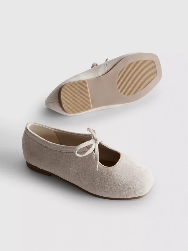 Ballerinasko med sløjfedetalje