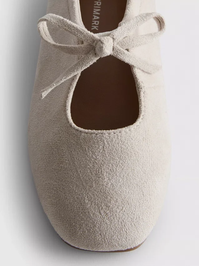 Ballerinasko med sløjfedetalje