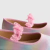 Ballerinasko med sommerfugleapplikation