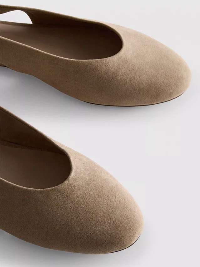 Balletflade sko med rem bagpå