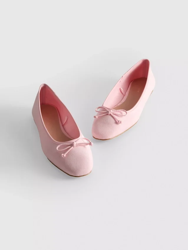 Balletpumps med sløjfe foran
