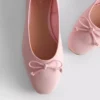 Balletpumps med sløjfe foran