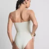 Bandeau-badedragt med muslingedetaljer
