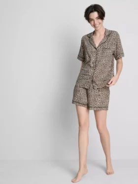 Bedrukt kort pyjamasser i boyfriend-stil