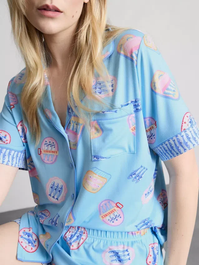 Bedrukt kort pyjamasser i boyfriend-stil