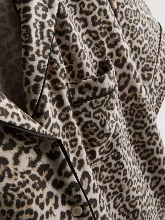 Bedrukt kort pyjamasser i boyfriend-stil