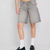 Bermudashorts i denim med rå kant