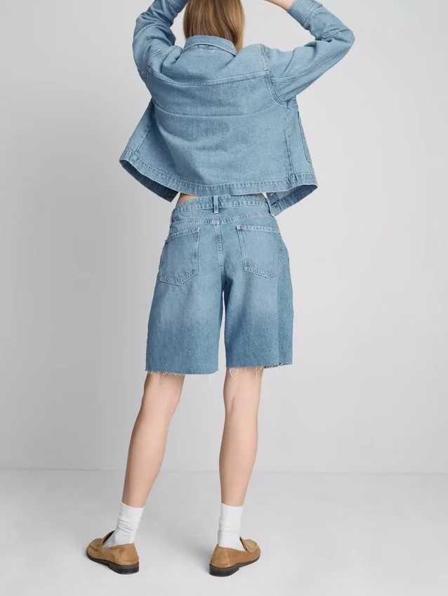 Bermudashorts i denim med rå kant
