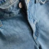 Bermudashorts i denim med rå kant
