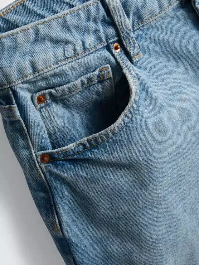 Bermudashorts i denim med rå kant