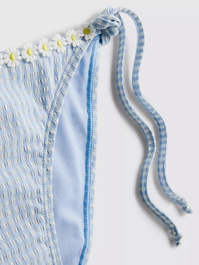 Bikinibukser i gingham med daisy-kant