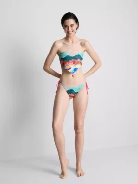 Bikinitop med bandana-mønster