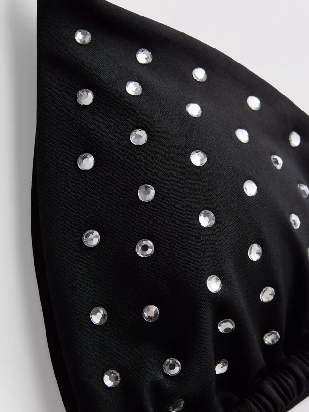 Bikinitop med trekantformet strass-dekoration
