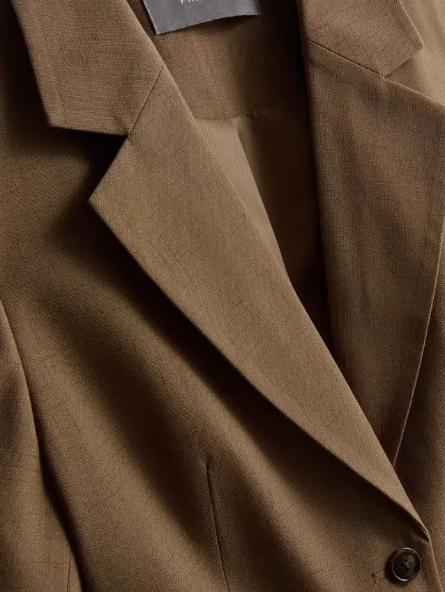 Blazer med korte ærmer og bæltedetalje