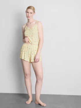 Blomsterprintede, ribstrikkede Pyjamasser