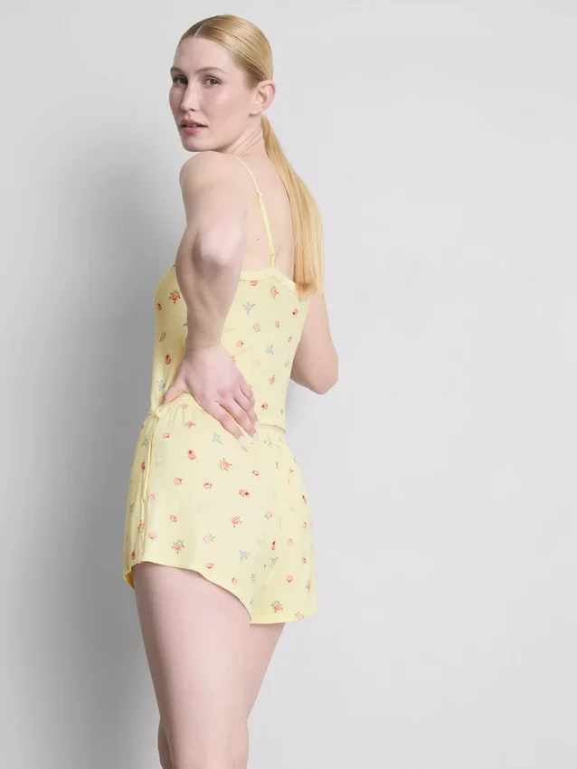 Blomsterprintede, ribstrikkede Pyjamasser