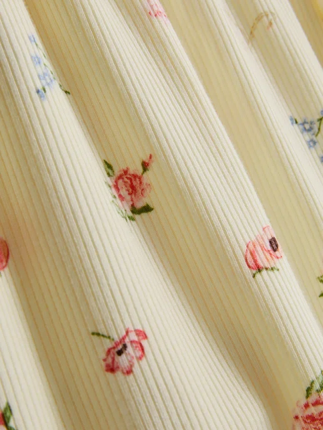 Blomsterprintede, ribstrikkede Pyjamasser