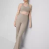 Bodysculpt performance crop-top med udskæringer