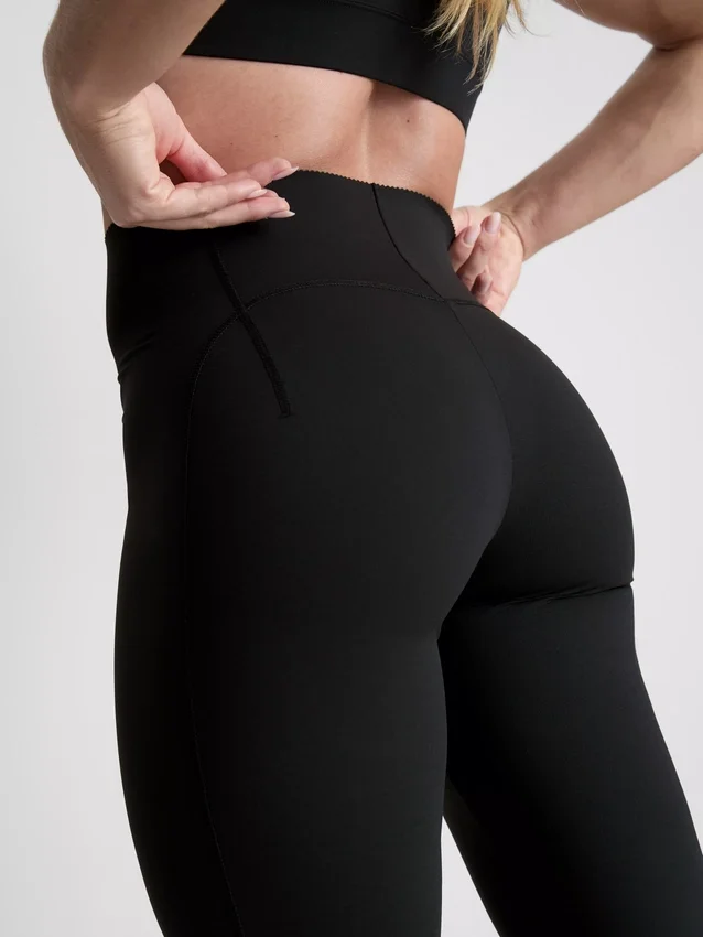 Bodysculpt performance leggings med høj talje og udvidet ben