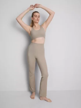 Bodysculpt performance leggings med udvidede ben