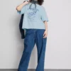 Boksformet bomulds-T-shirt med grafisk print