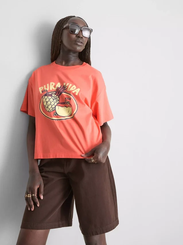 Boksformet bomulds-T-shirt med grafisk print