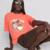Boksformet bomulds-T-shirt med grafisk print