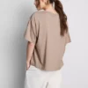 Boksformet bomuldst-shirt med rund hals