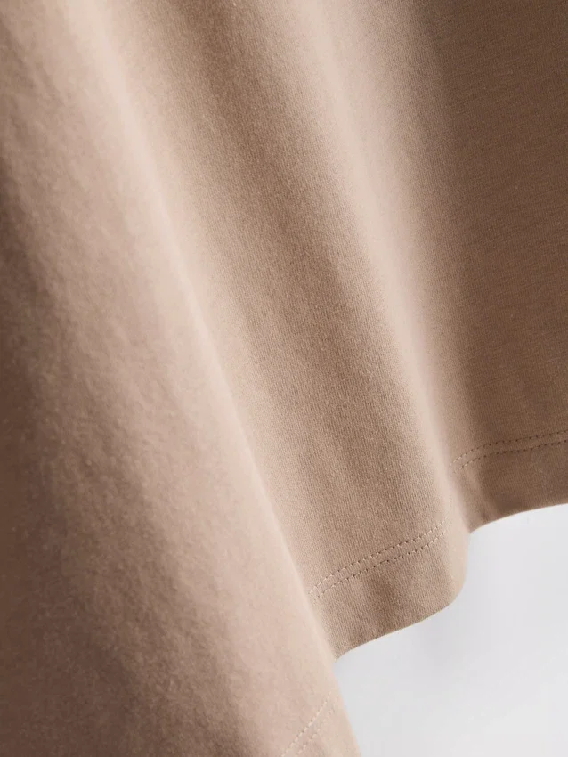 Boksformet bomuldst-shirt med rund hals