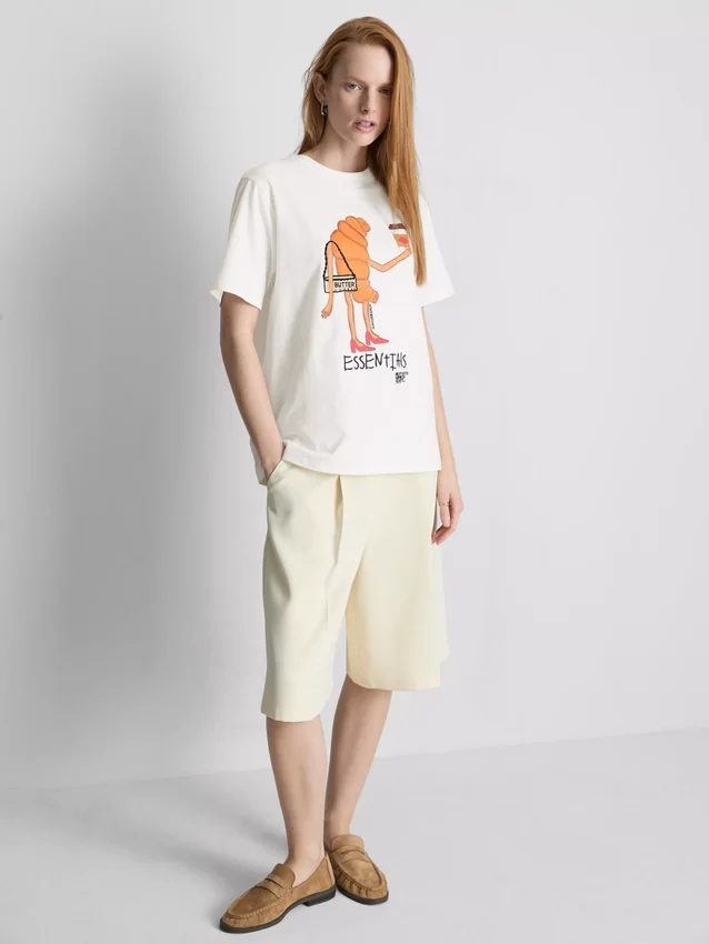 Bouffants and Broken Hearts bomulds-croissant-T-shirt