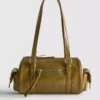 Bowler-taske i imiteret læder med distressed-look