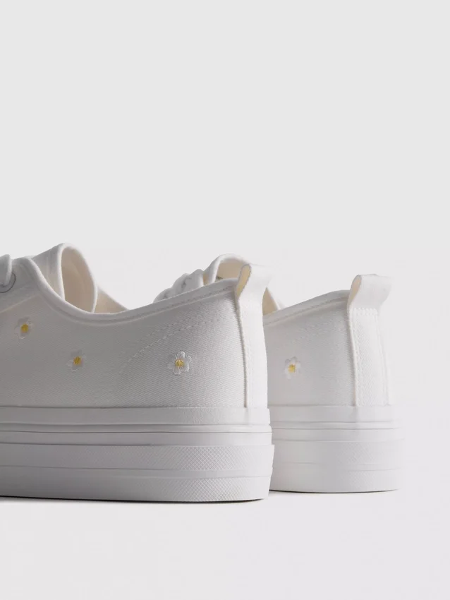 Broderede daisy-Sneakers