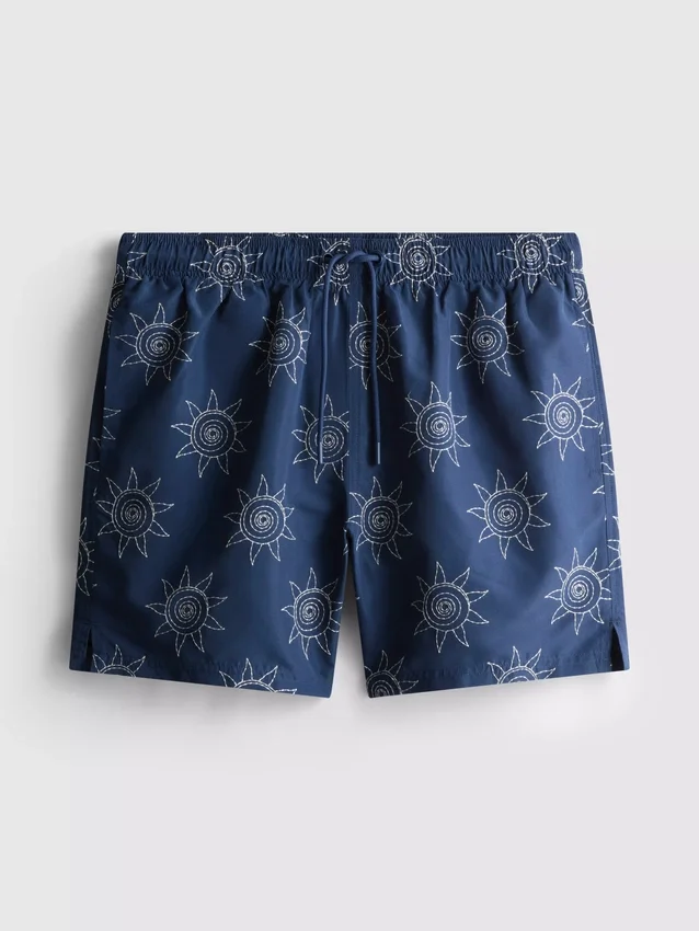 Broderede sol-shorts
