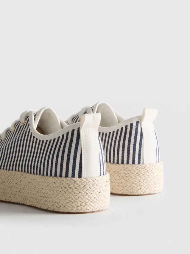 Canvas-jute-sneakers med flad sål