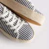 Canvas-jute-sneakers med flad sål