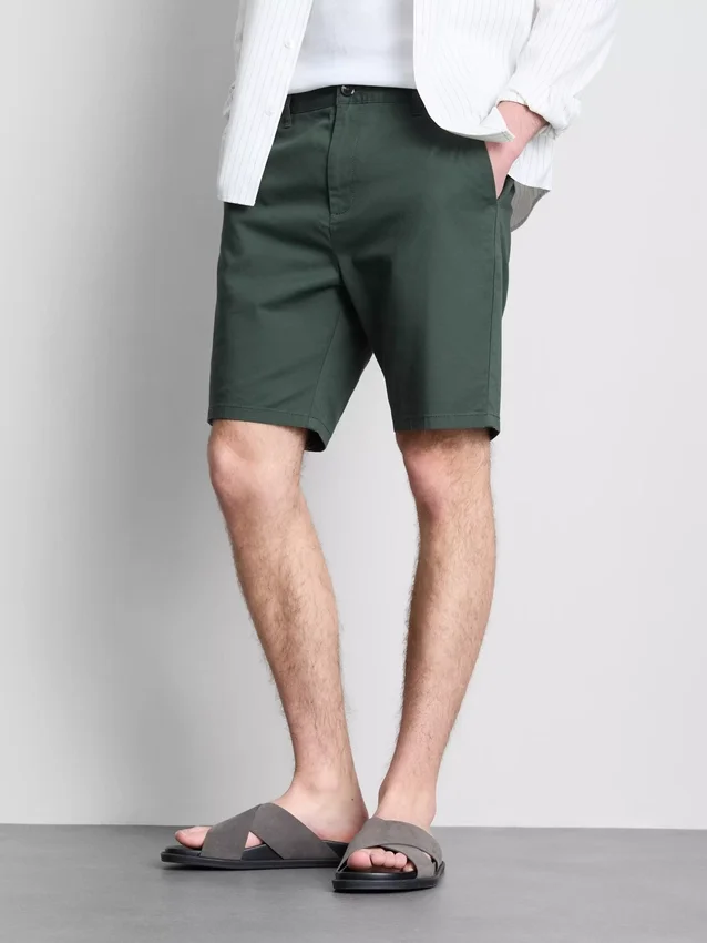 Chino-shorts med højt bomuldsindhold