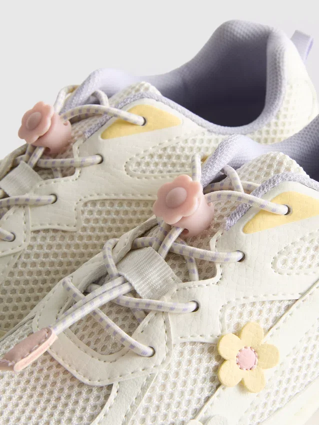Chunky sneakers med blomsterdetaljer