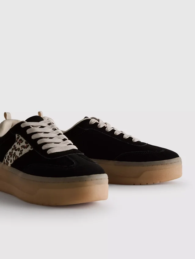 Chunky sneakers med leopardmønster og gummisål