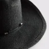 Cowboyhat i strå med kant
