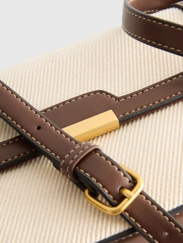 Crossbody-taske i imiteret læder