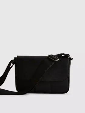 Crossbody-taske med klap